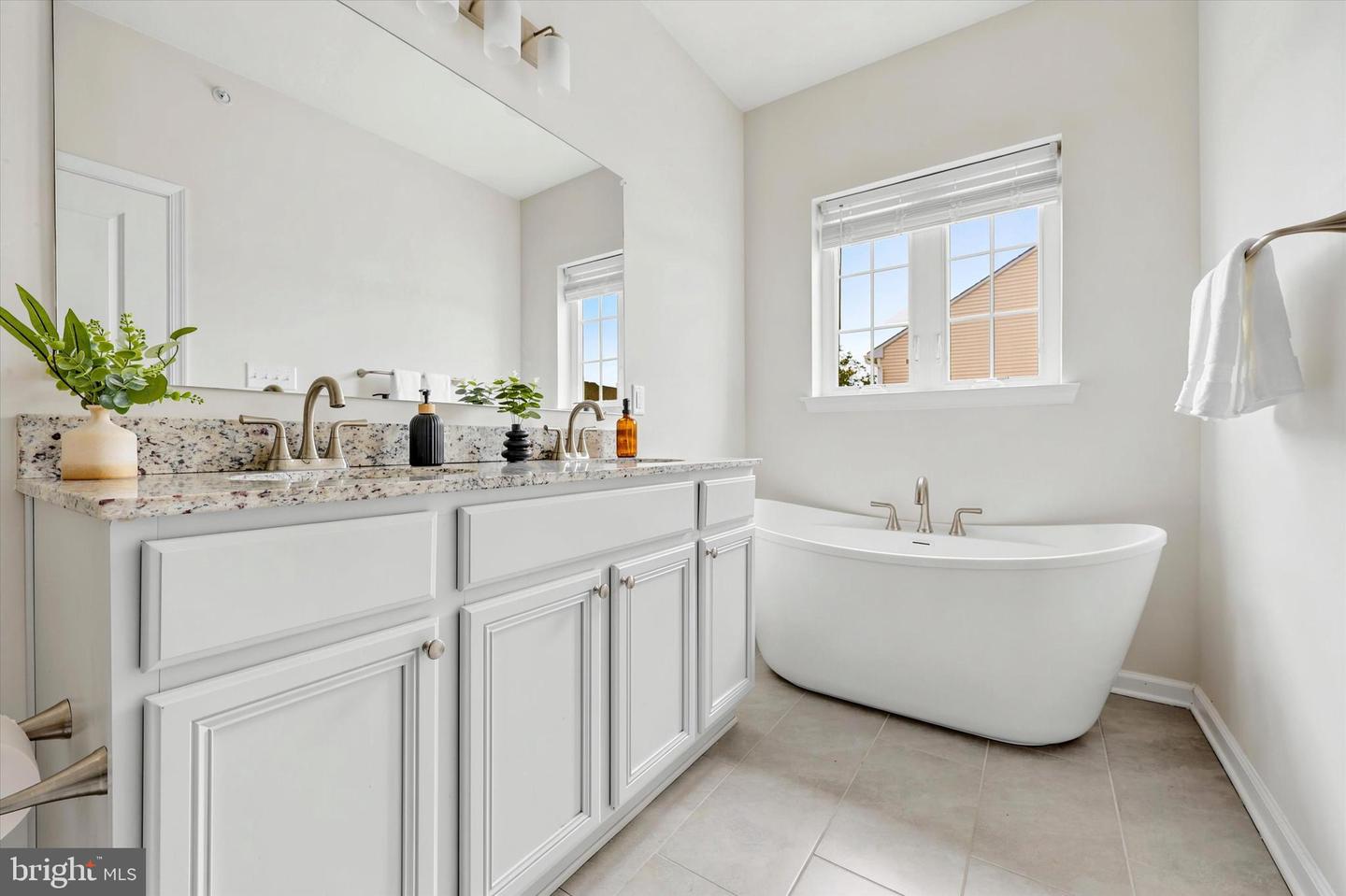 41 Ways Ln Property Photo 19