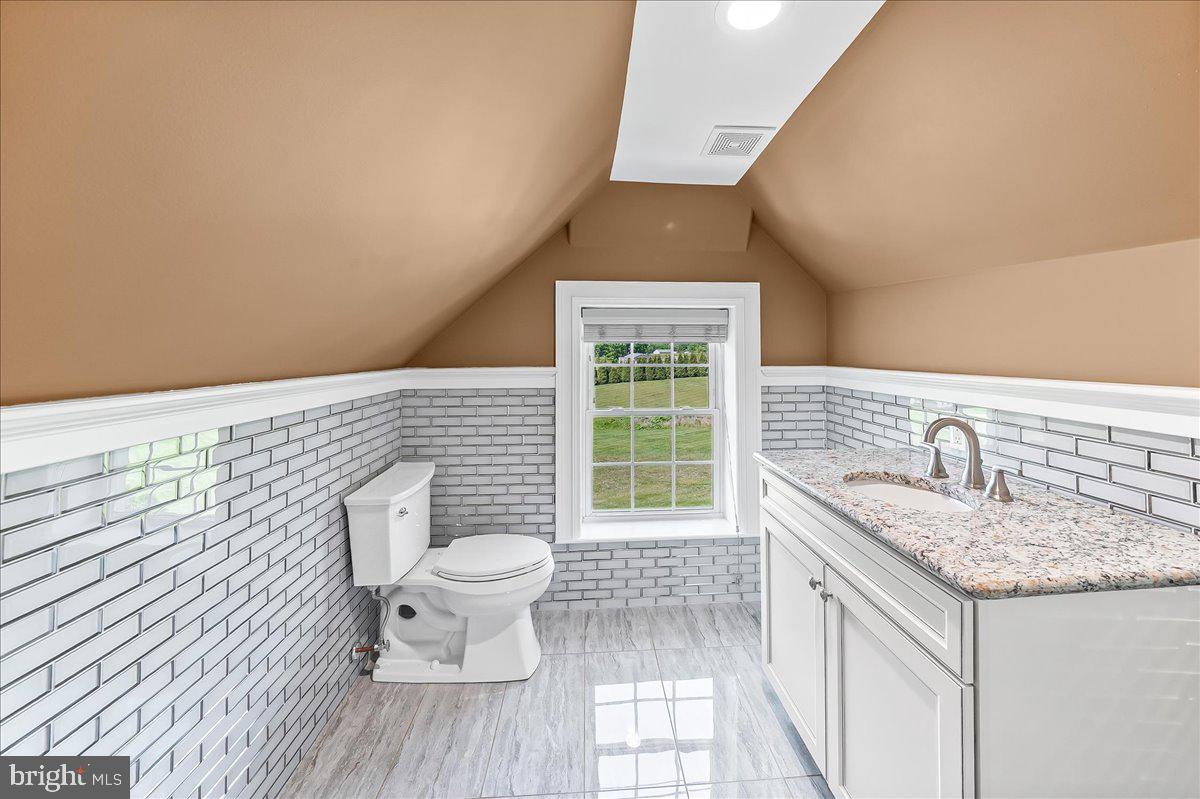 558 E Baltimore Pike Property Photo 38