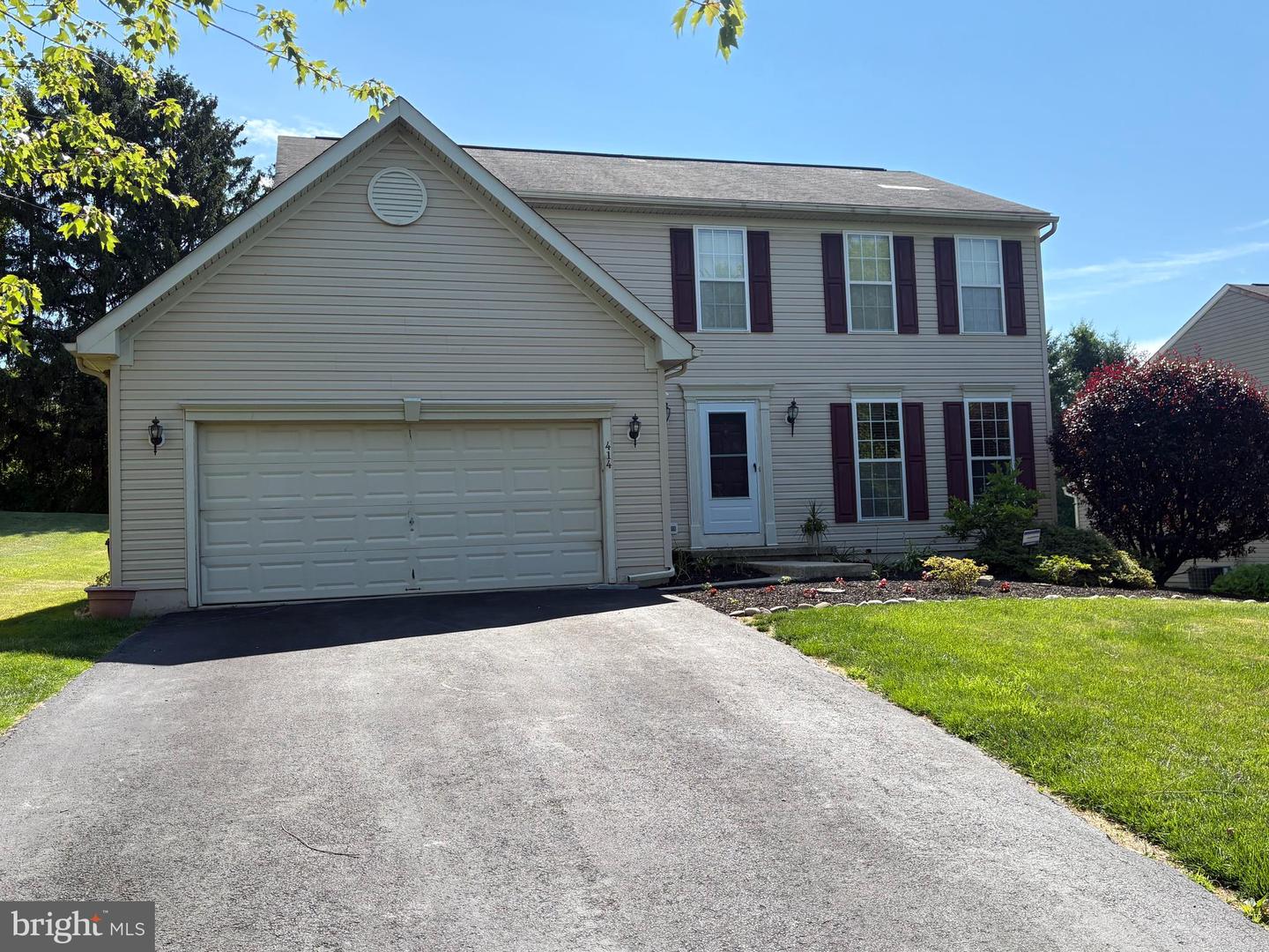 414 FLAGSTONE CIR