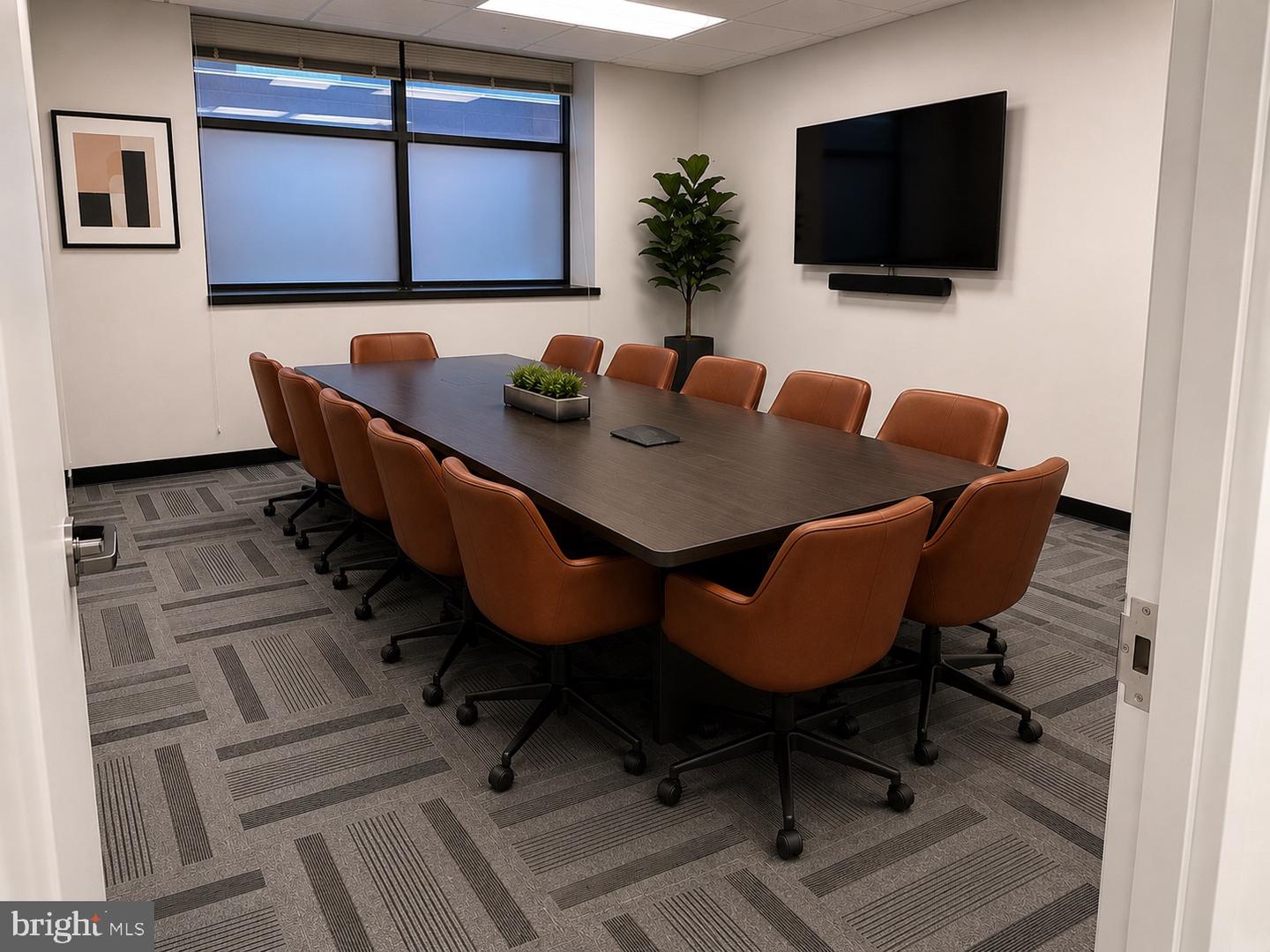 10 High Property Photo 4