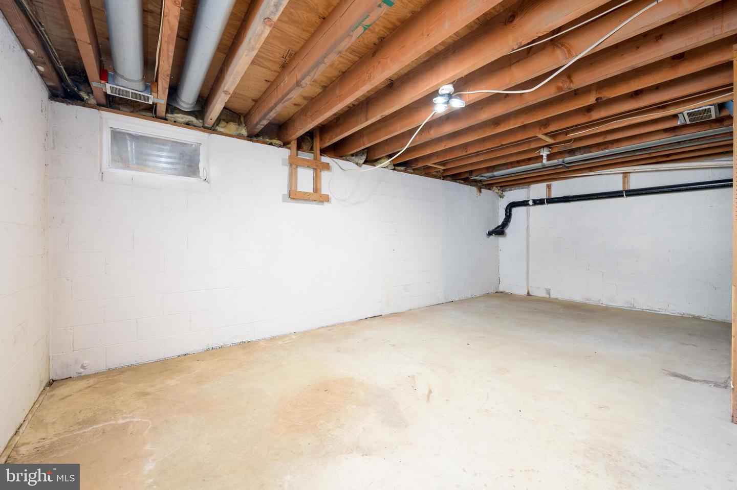 77 Bunker Hill Ct #77 Property Photo 18