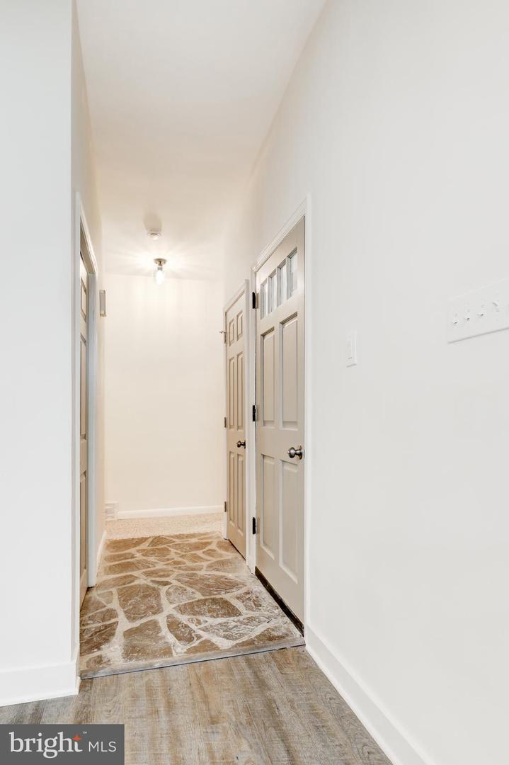 904 S Chester Rd Property Photo 18