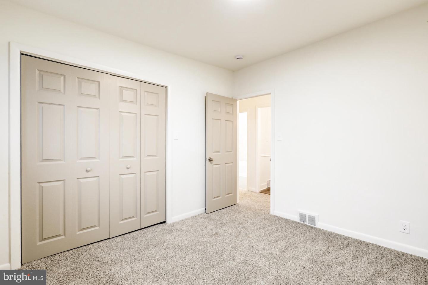 904 S Chester Rd Property Photo 33