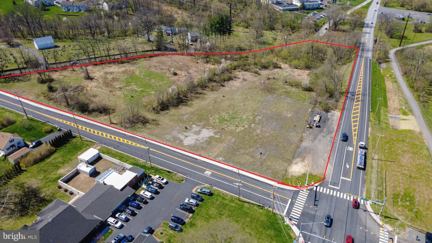 1574 New Schuylkill Rd Property Photo 1