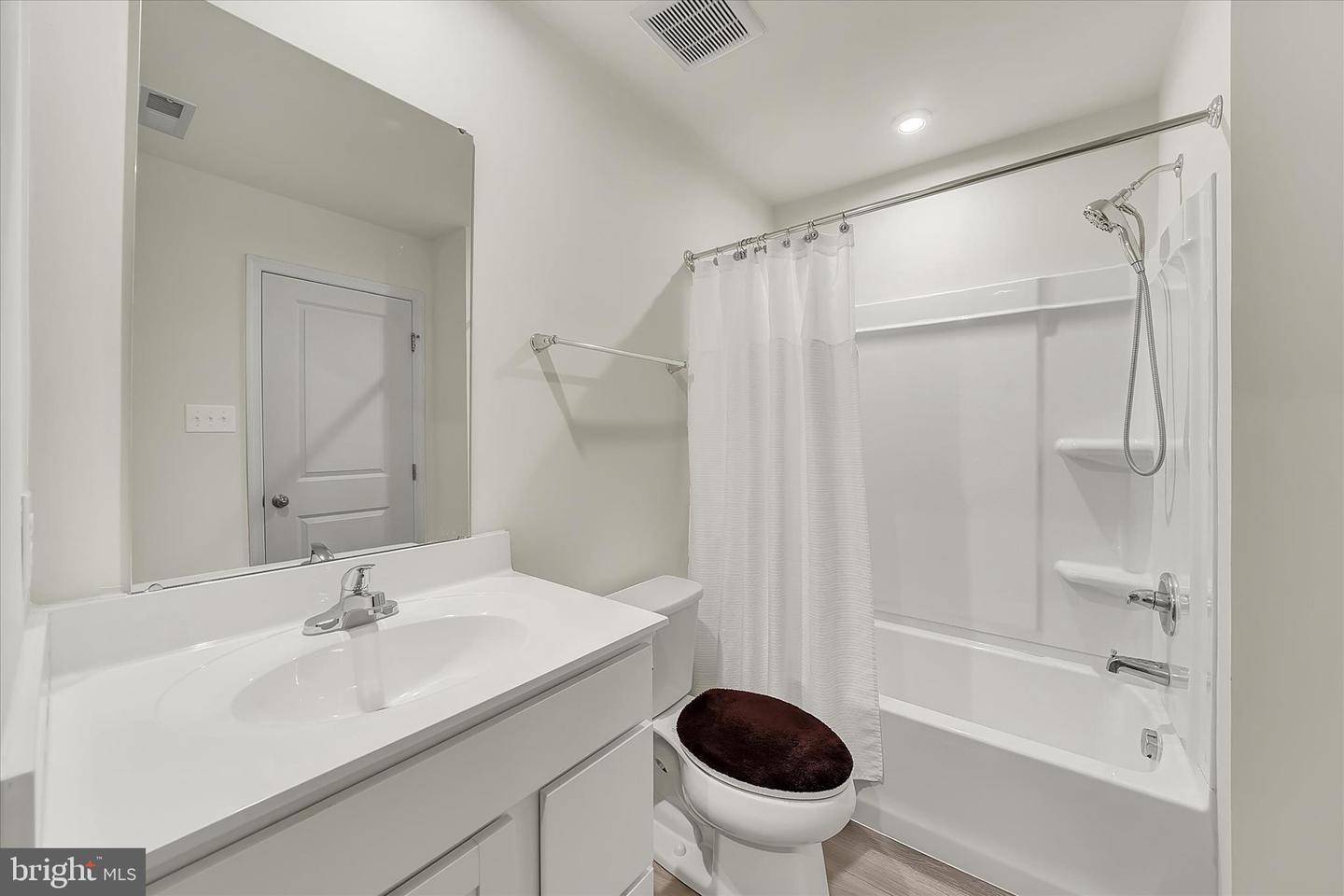 222 Hamilton Ln Property Photo 18