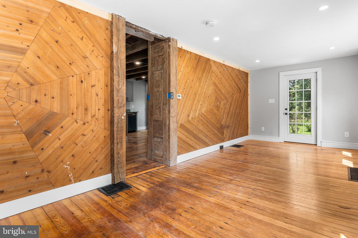 69 Cromby Rd Property Photo 9