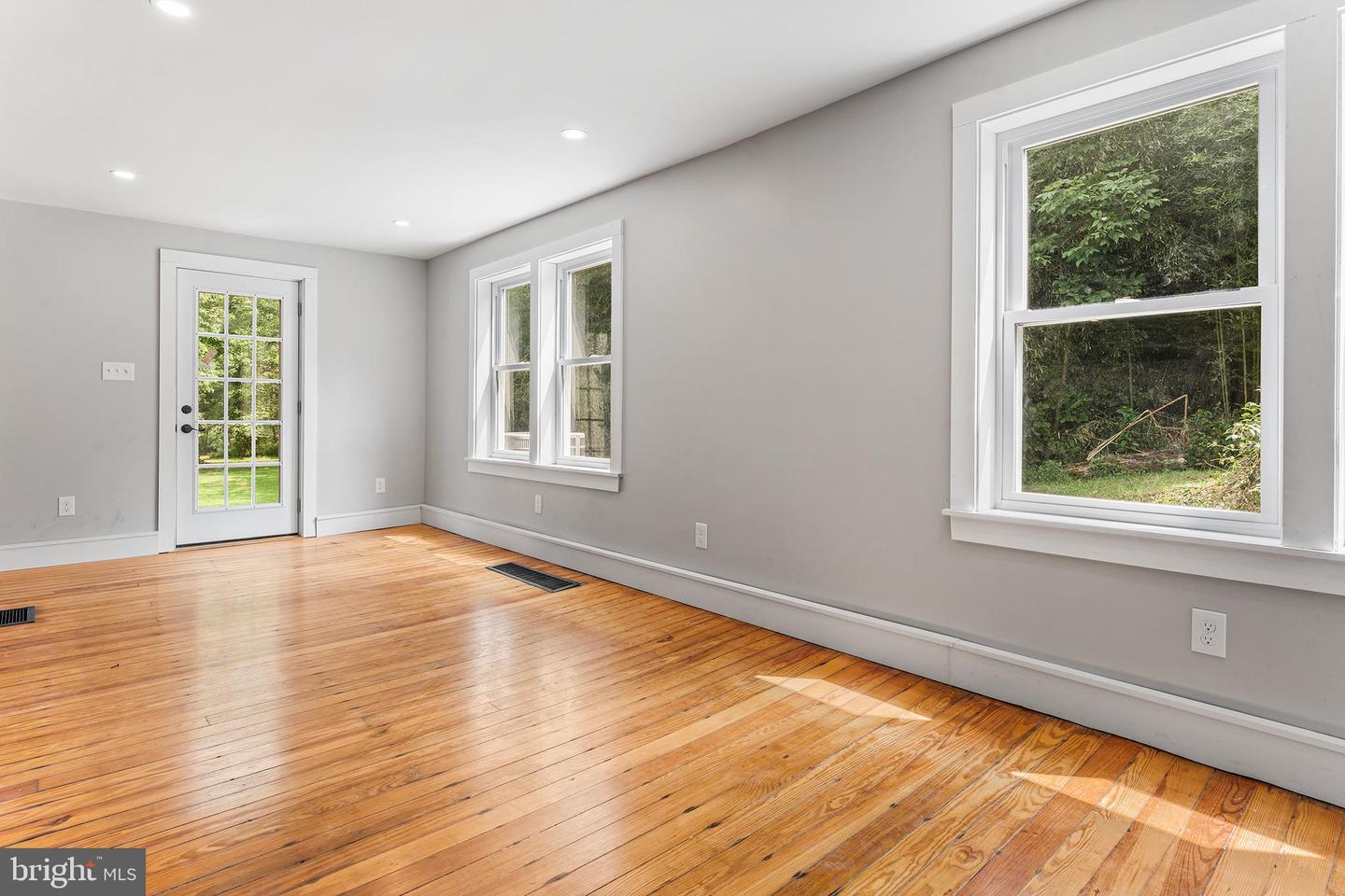 69 Cromby Rd Property Photo 11