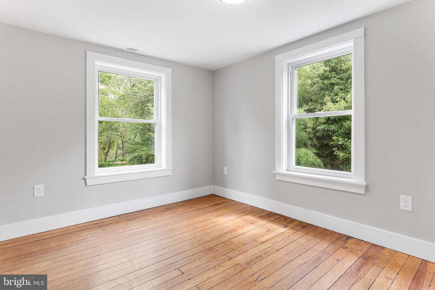 69 Cromby Rd Property Photo 17