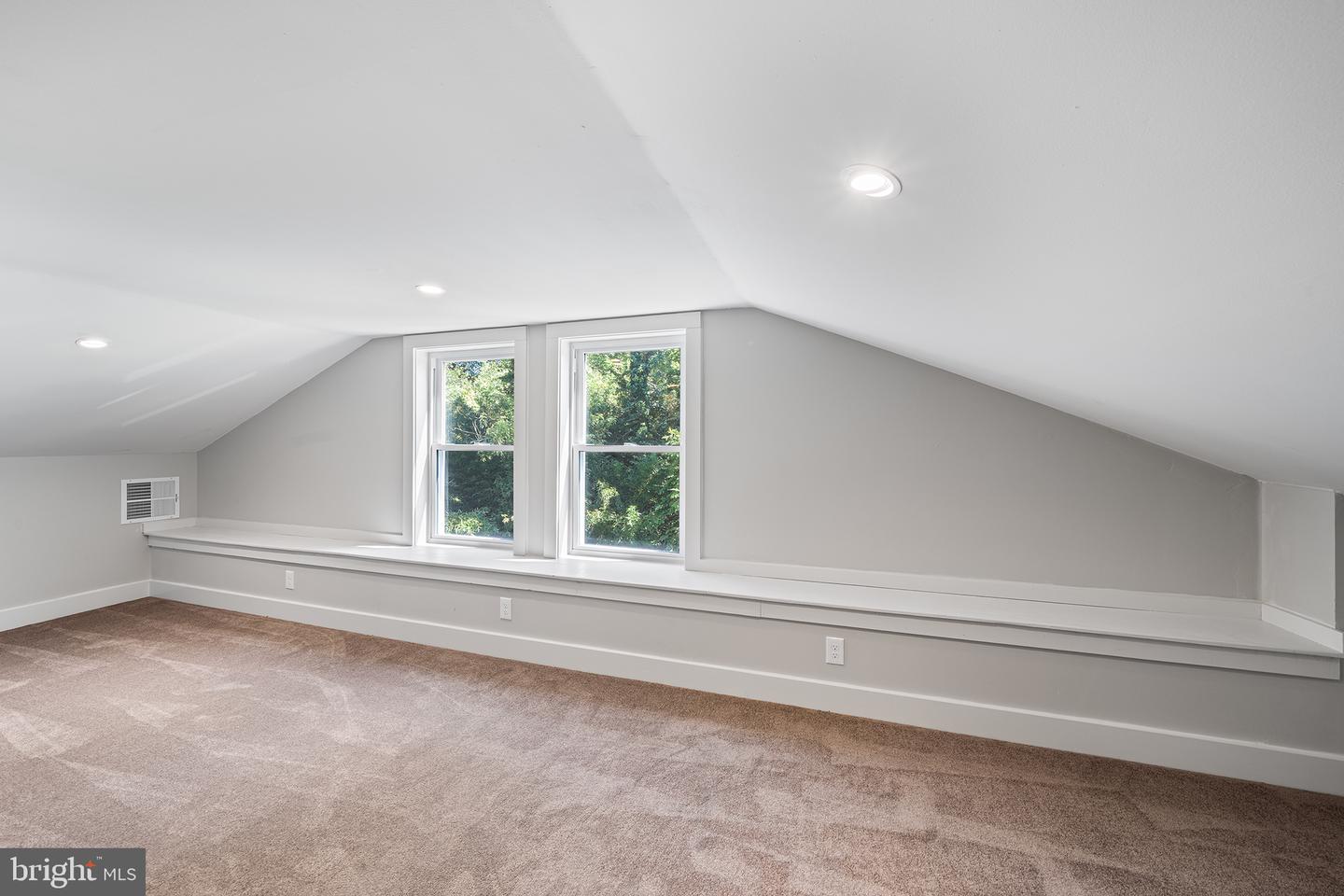 69 Cromby Rd Property Photo 30
