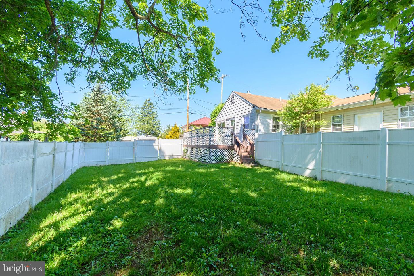 1092 W Lincoln Hwy Property Photo 18