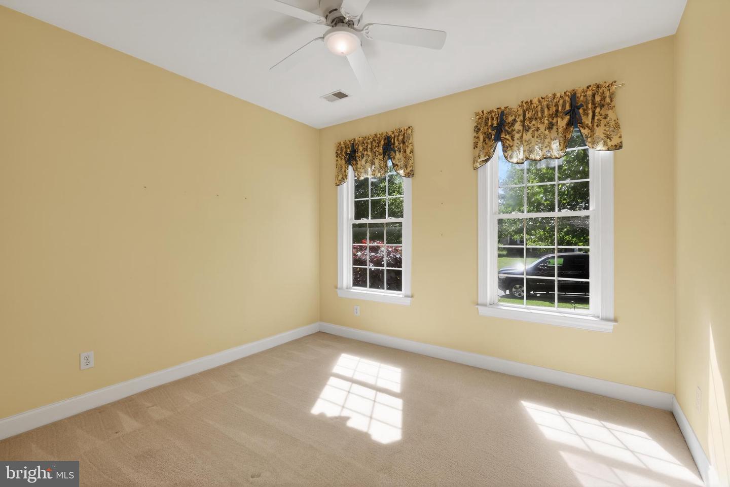 307 Sawgrass Ct Property Photo 18