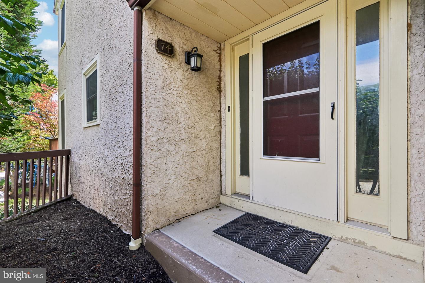 74 Soldiers Sq Property Photo 6