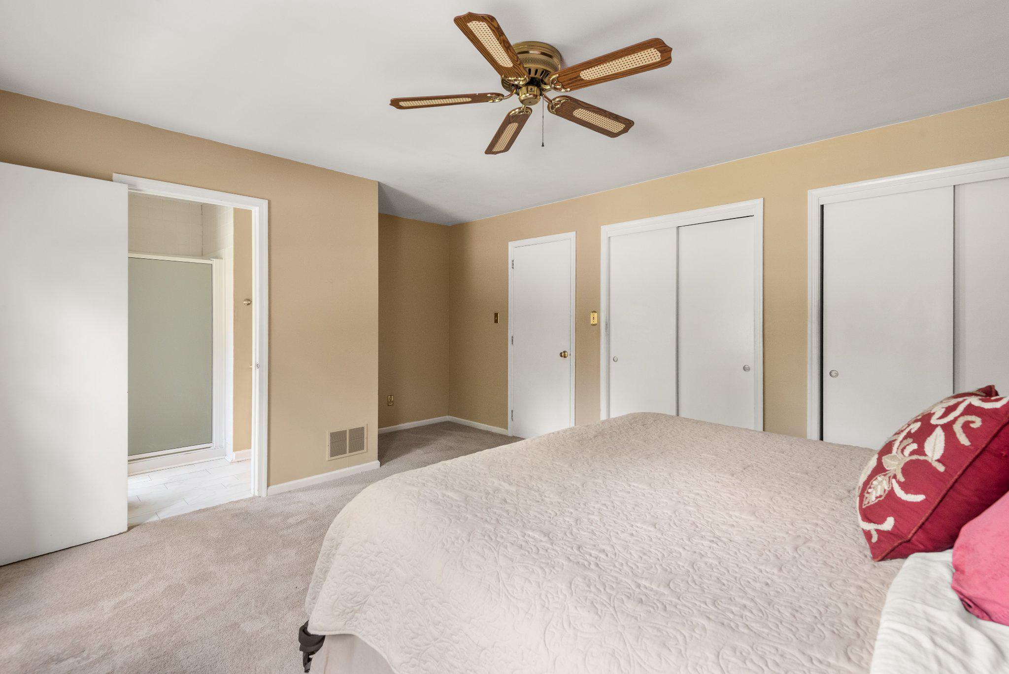 602 Lorient Dr Property Photo 17
