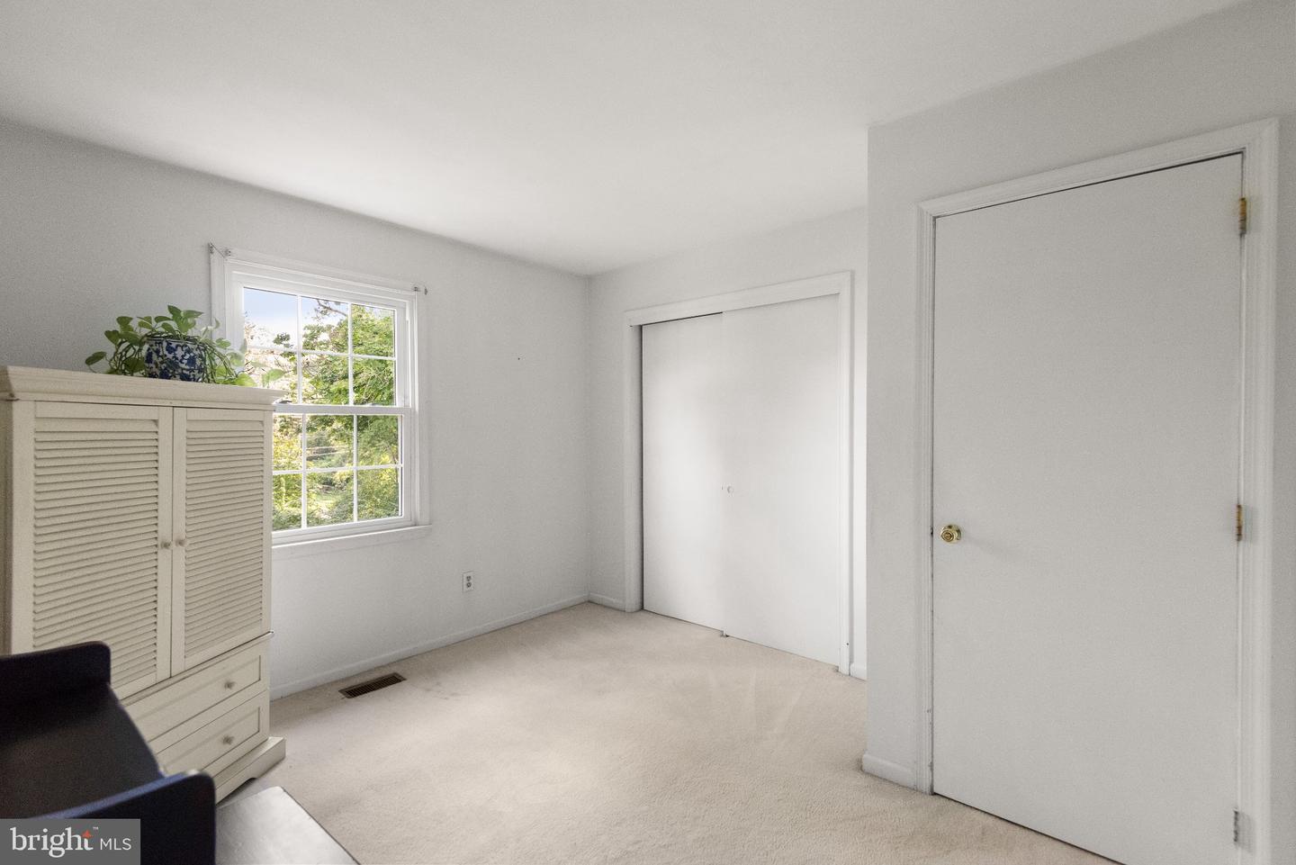 602 Lorient Dr Property Photo 23