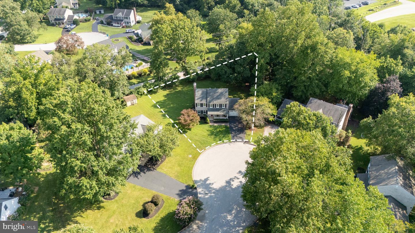 602 Lorient Dr Property Photo 38