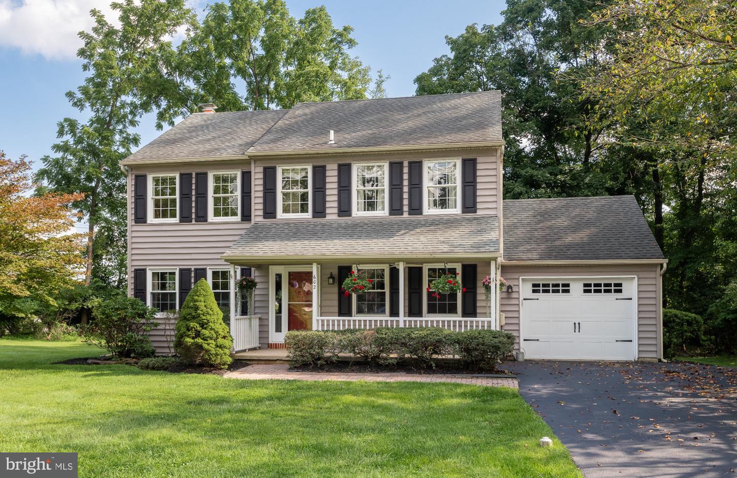 602 Lorient Dr Property Photo 47