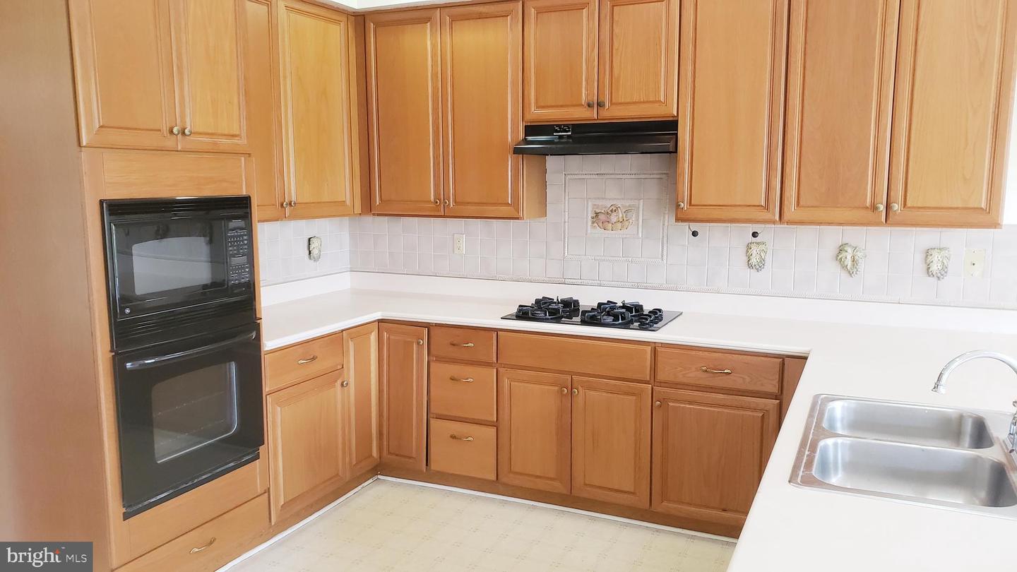 14 Hayworth Cir Property Photo 4