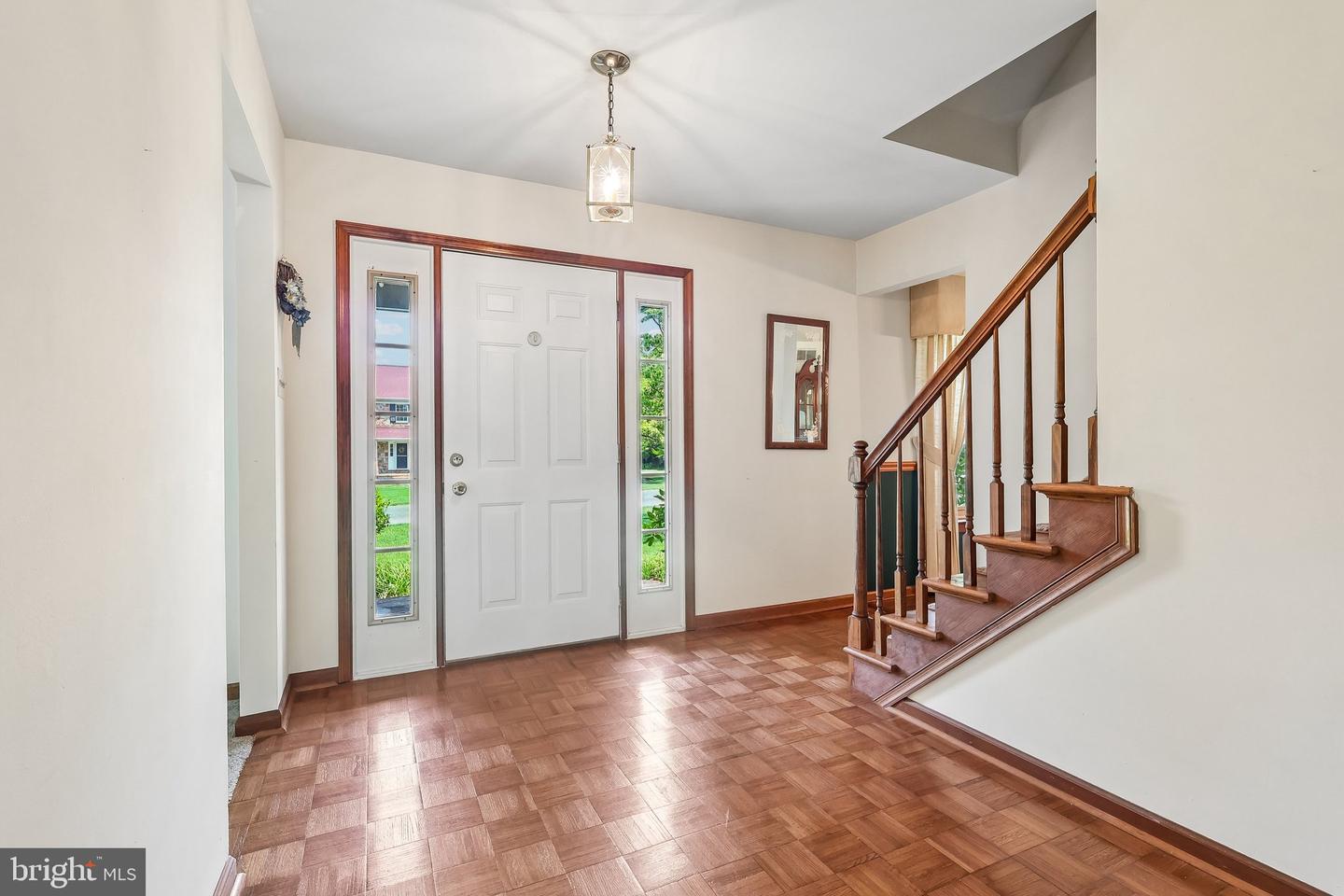 8 Long Dr Property Photo 9