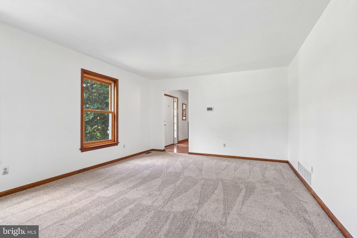 8 Long Dr Property Photo 11