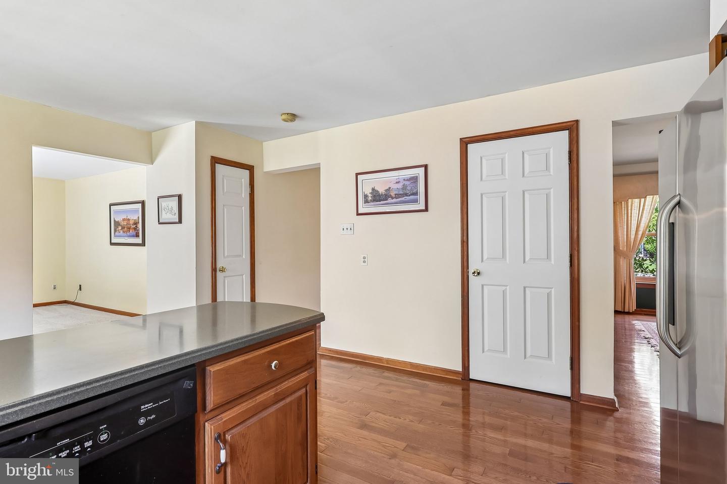8 Long Dr Property Photo 21