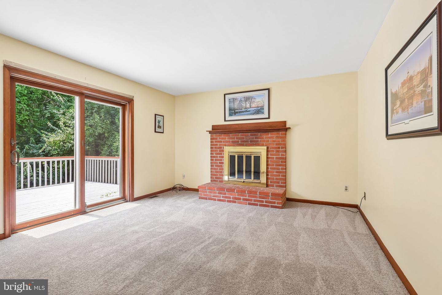 8 Long Dr Property Photo 25