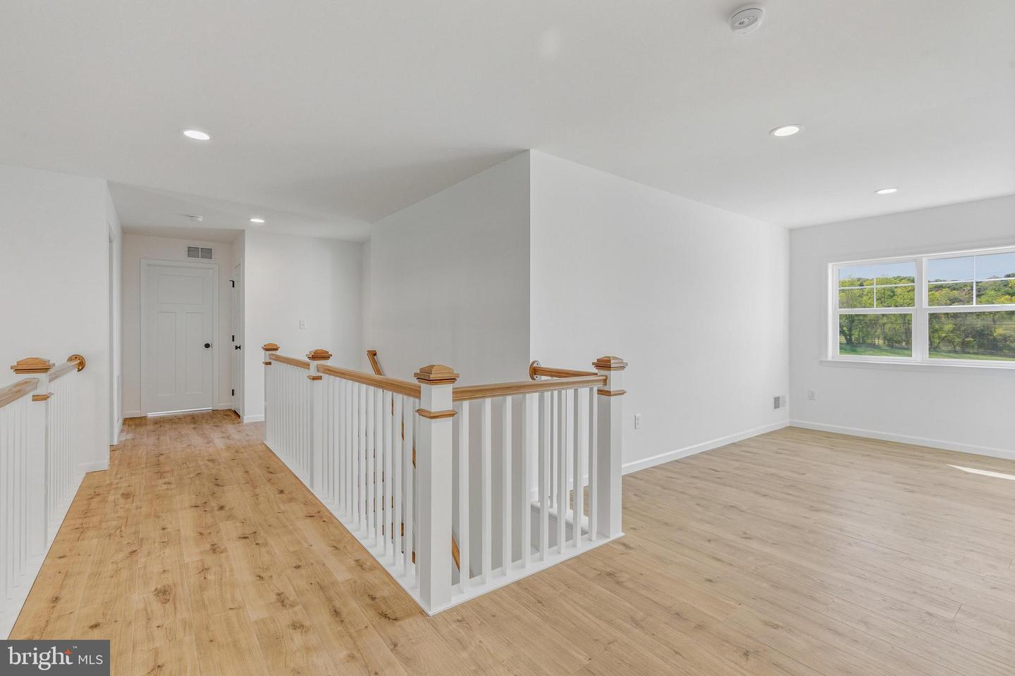1213 Martlet Rise Property Photo 10