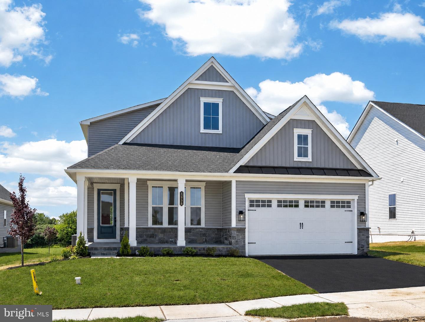1458 HYDRANGEA WAY Property Photo 1