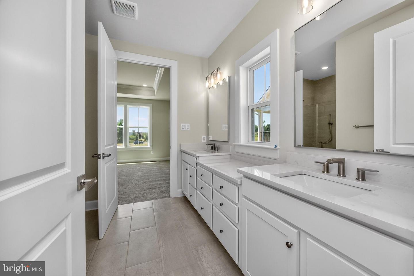 1458 Hydrangea Way Property Photo 14