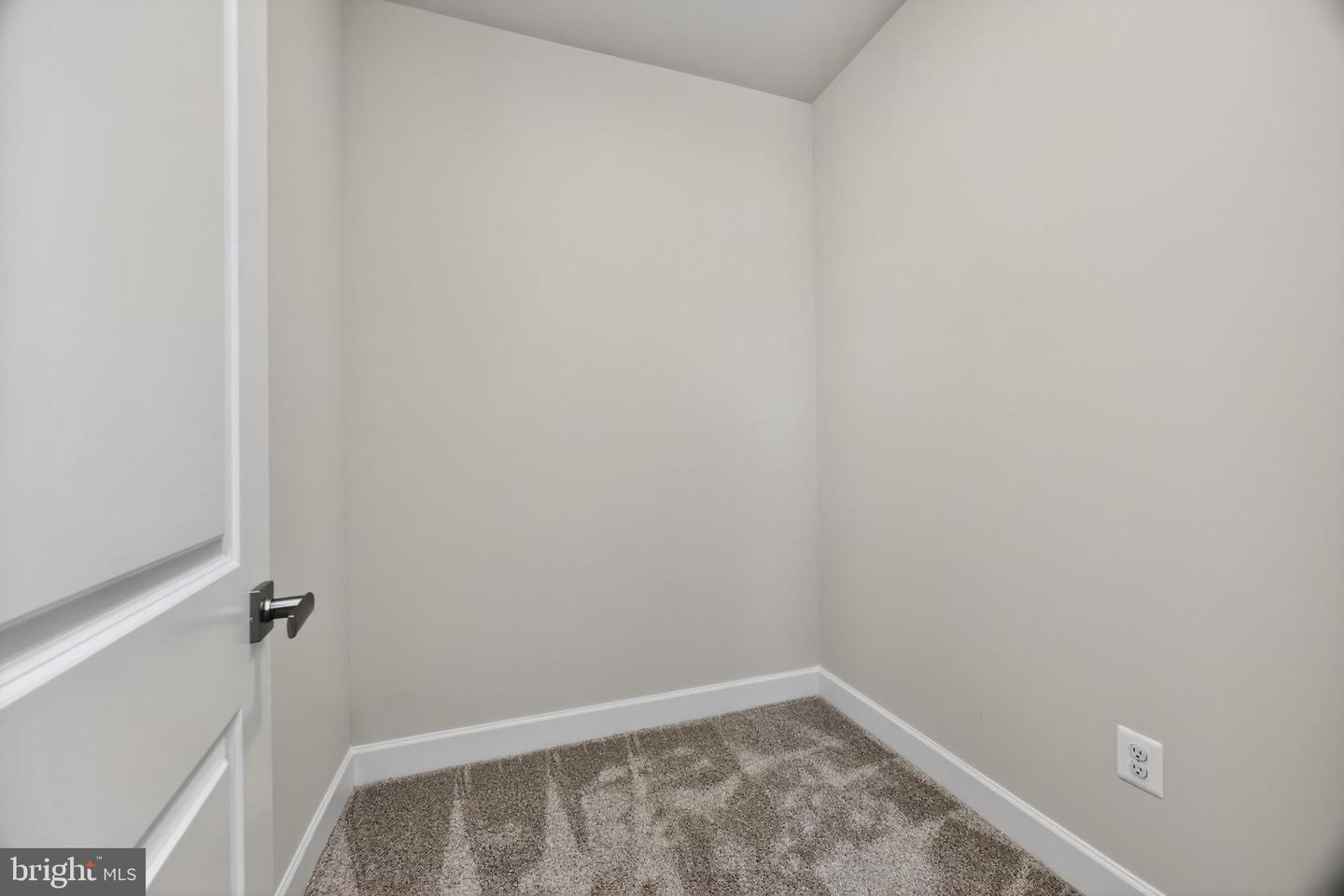 1458 Hydrangea Way Property Photo 24