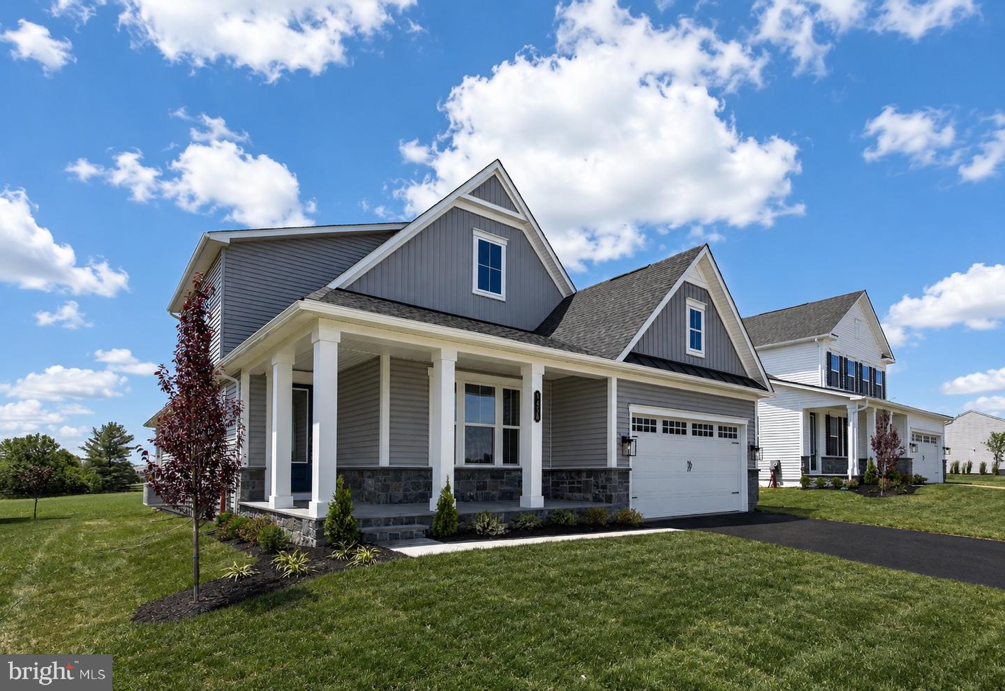 1458 Hydrangea Way Property Photo 31