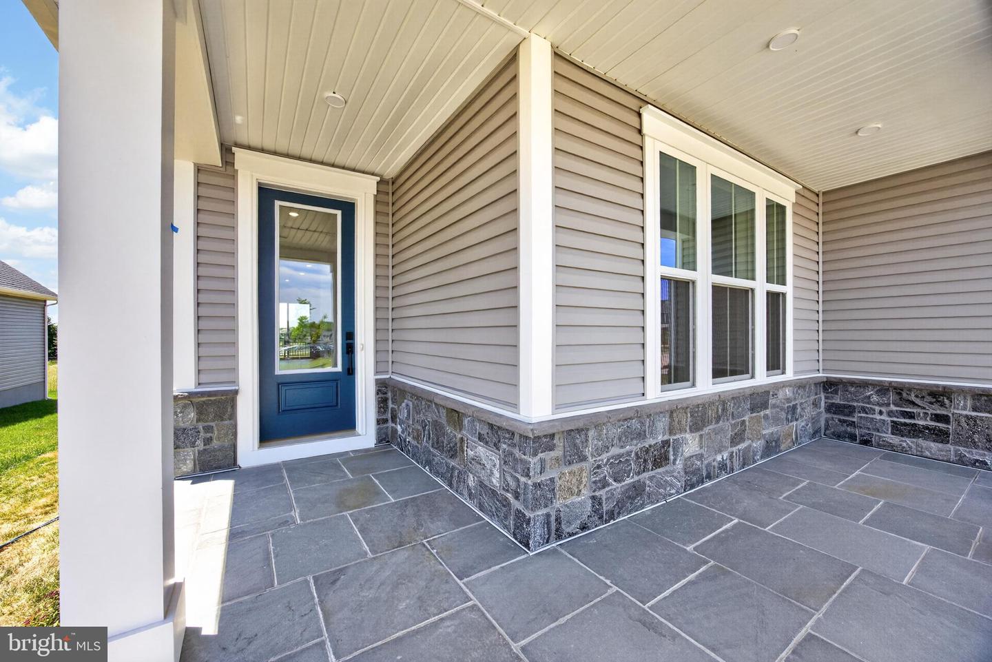 1458 Hydrangea Way Property Photo 34