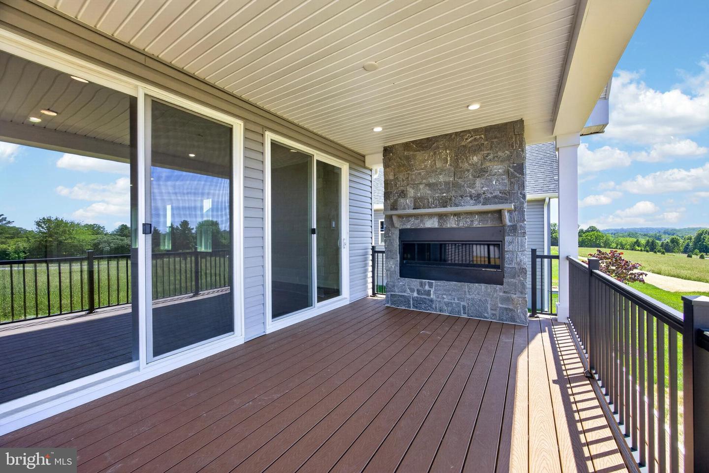 1458 Hydrangea Way Property Photo 36