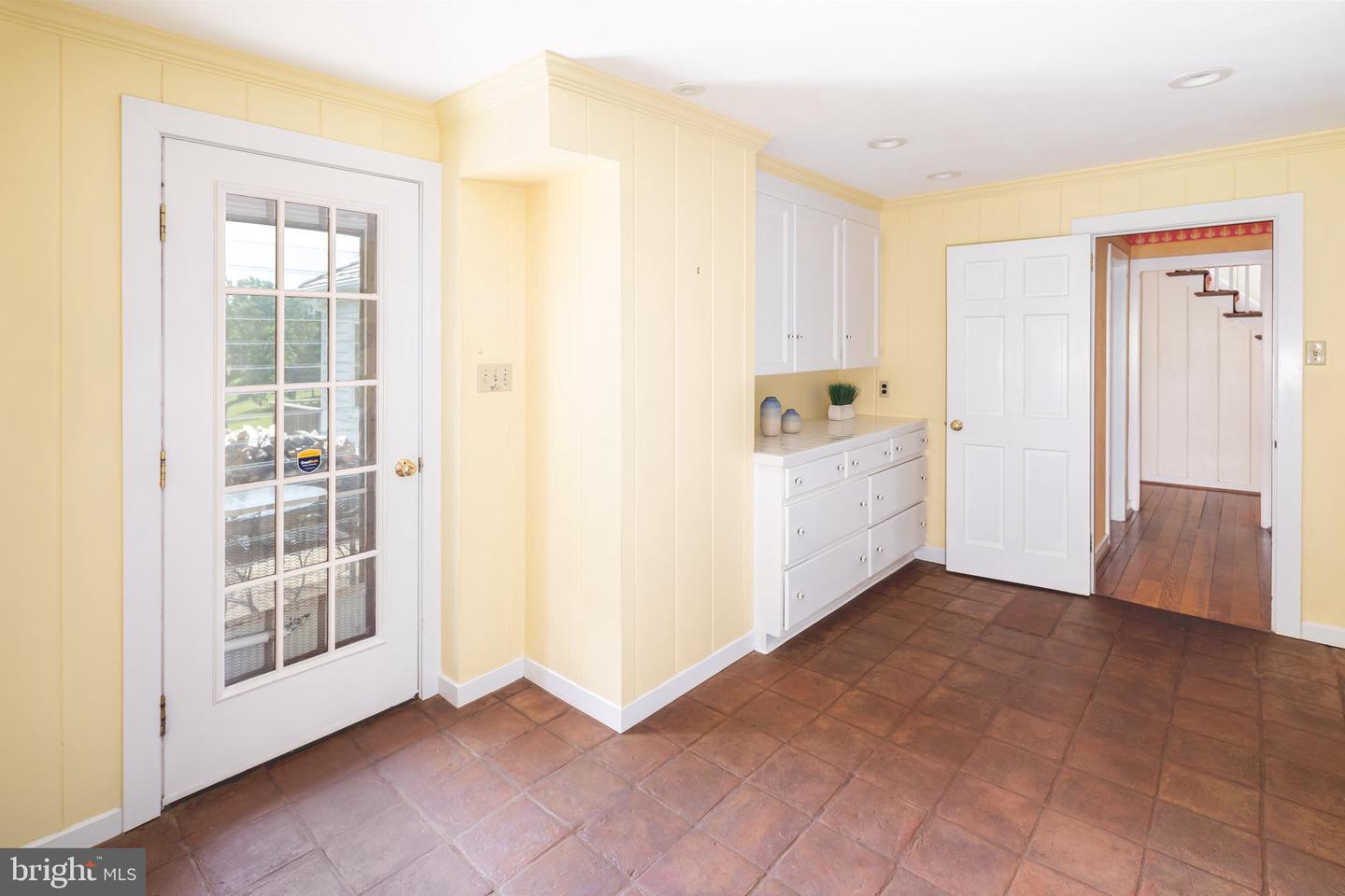 137 Davis Rd Property Photo 30