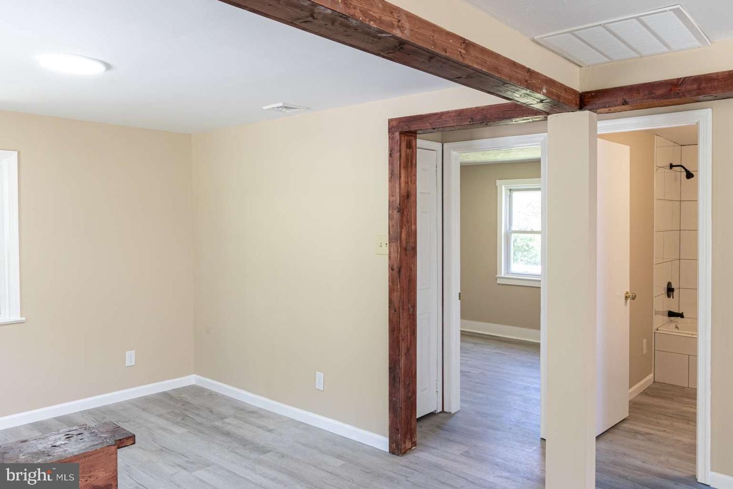 3392 Upper Valley Rd Property Photo 5