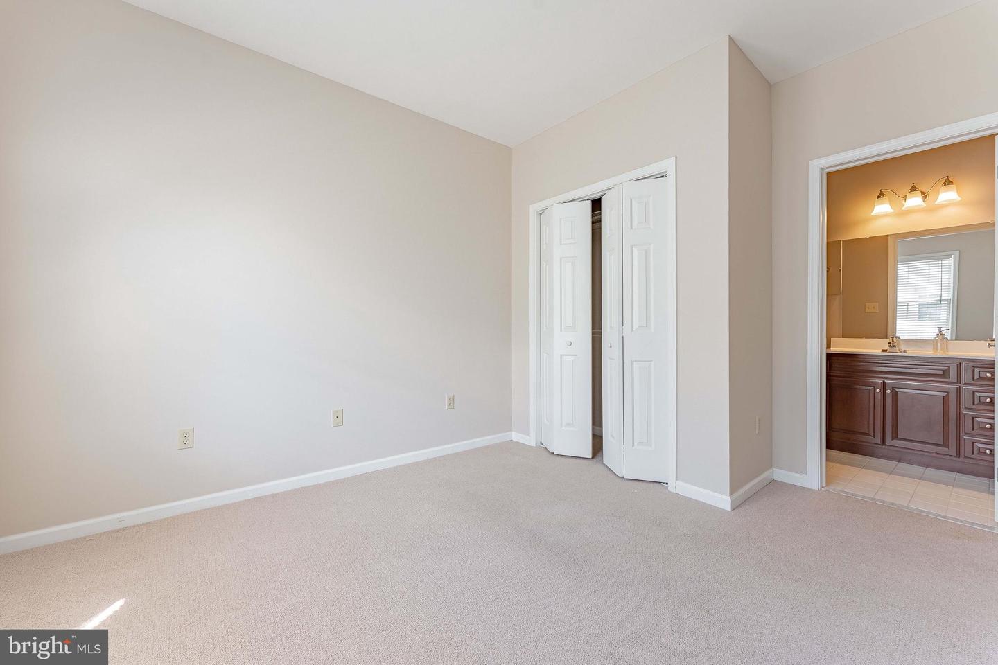 136 Bridge St #302 Property Photo 20