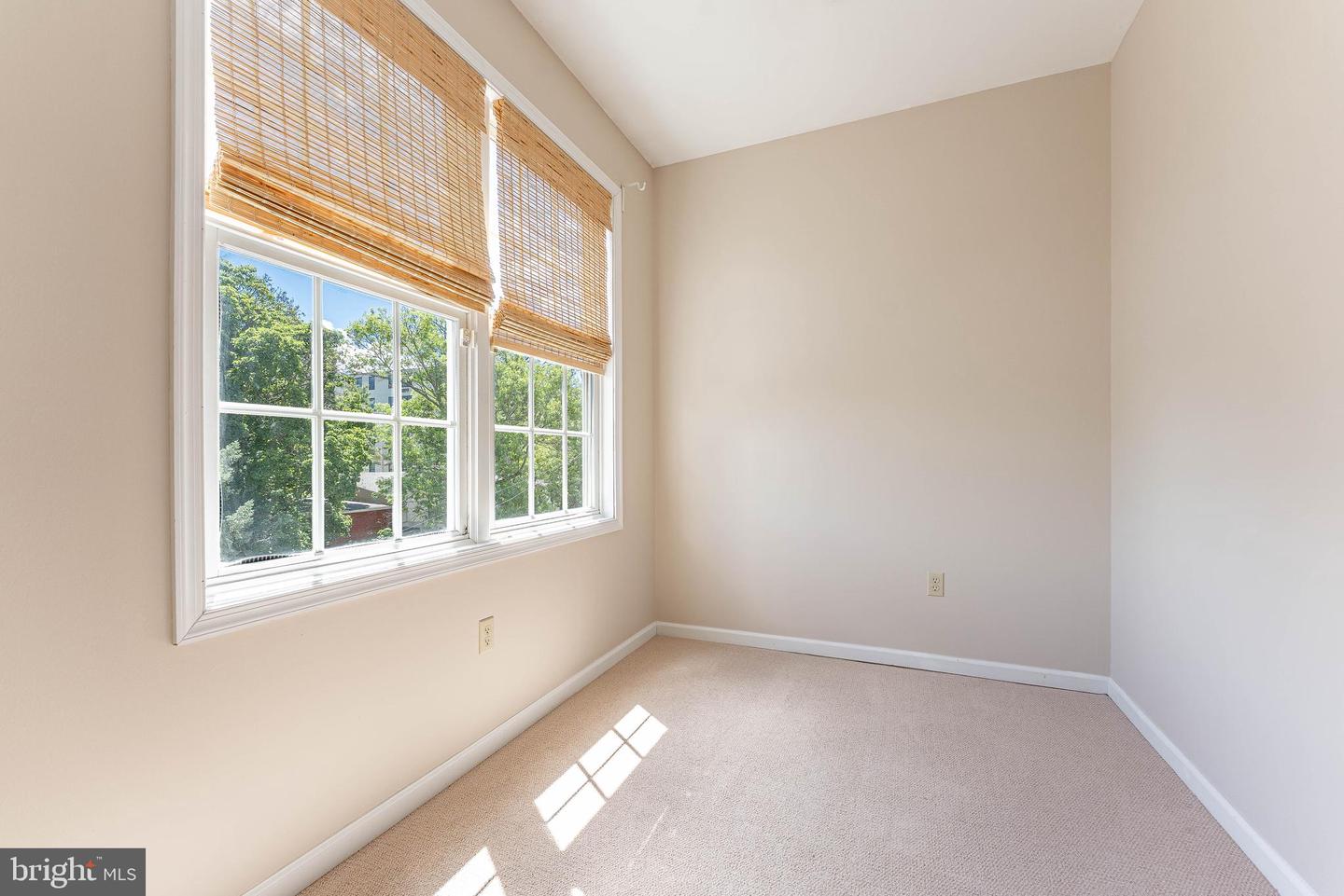 136 Bridge St #302 Property Photo 25