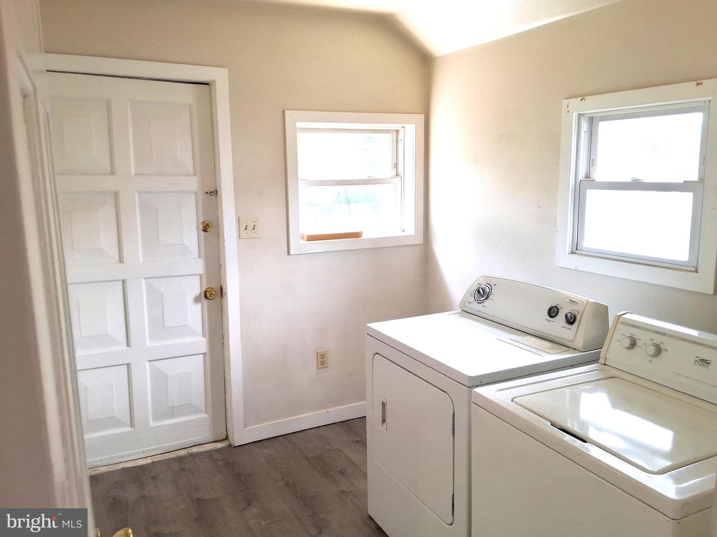 100 S Church St #2 Property Photo 14