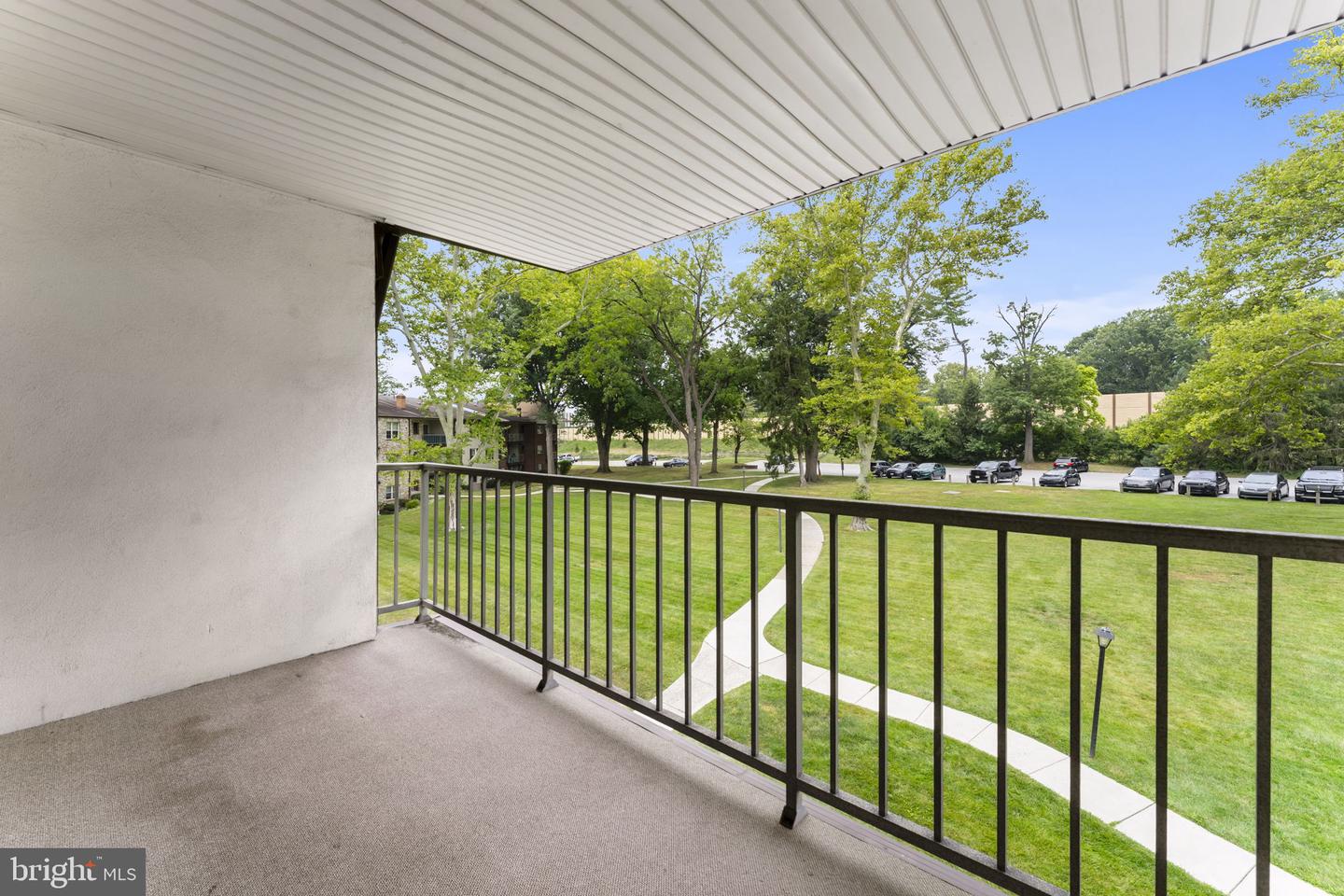 355 Drummers Ln #355 Property Photo 21