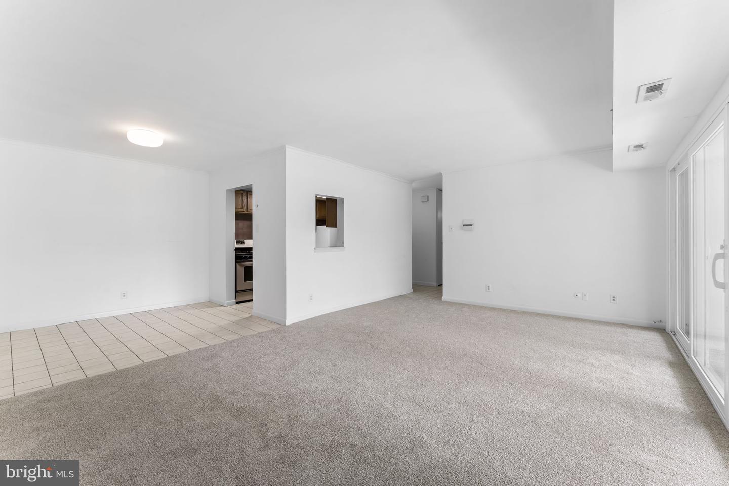 355 Drummers Ln #355 Property Photo 23