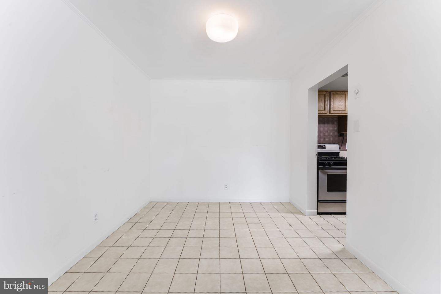 355 Drummers Ln #355 Property Photo 25