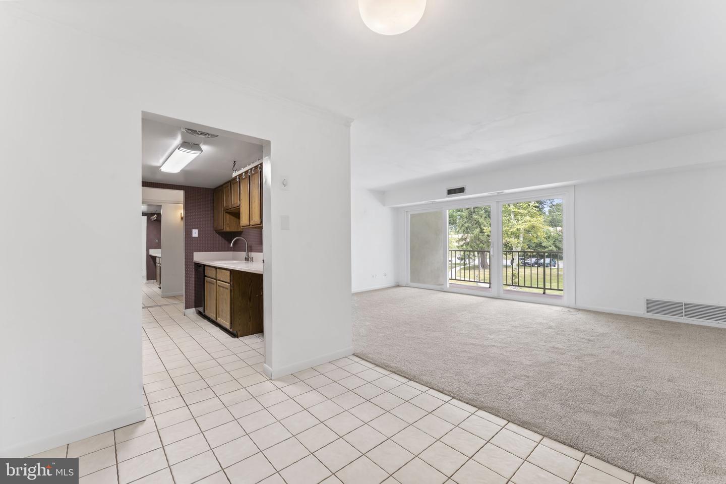 355 Drummers Ln #355 Property Photo 26
