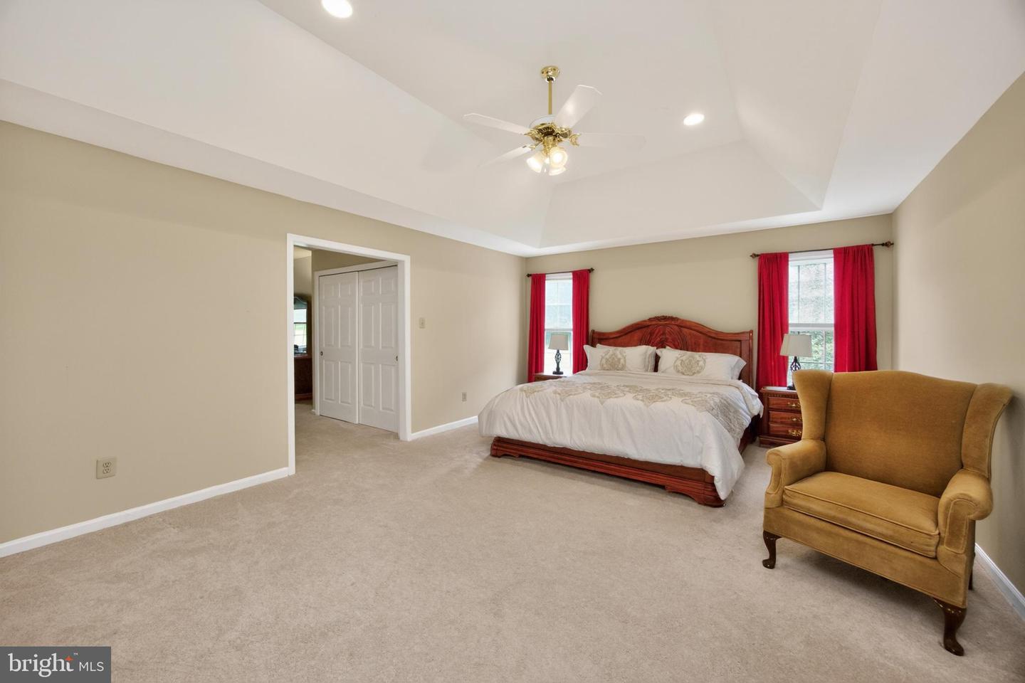 904 Victoria Ct Property Photo 32