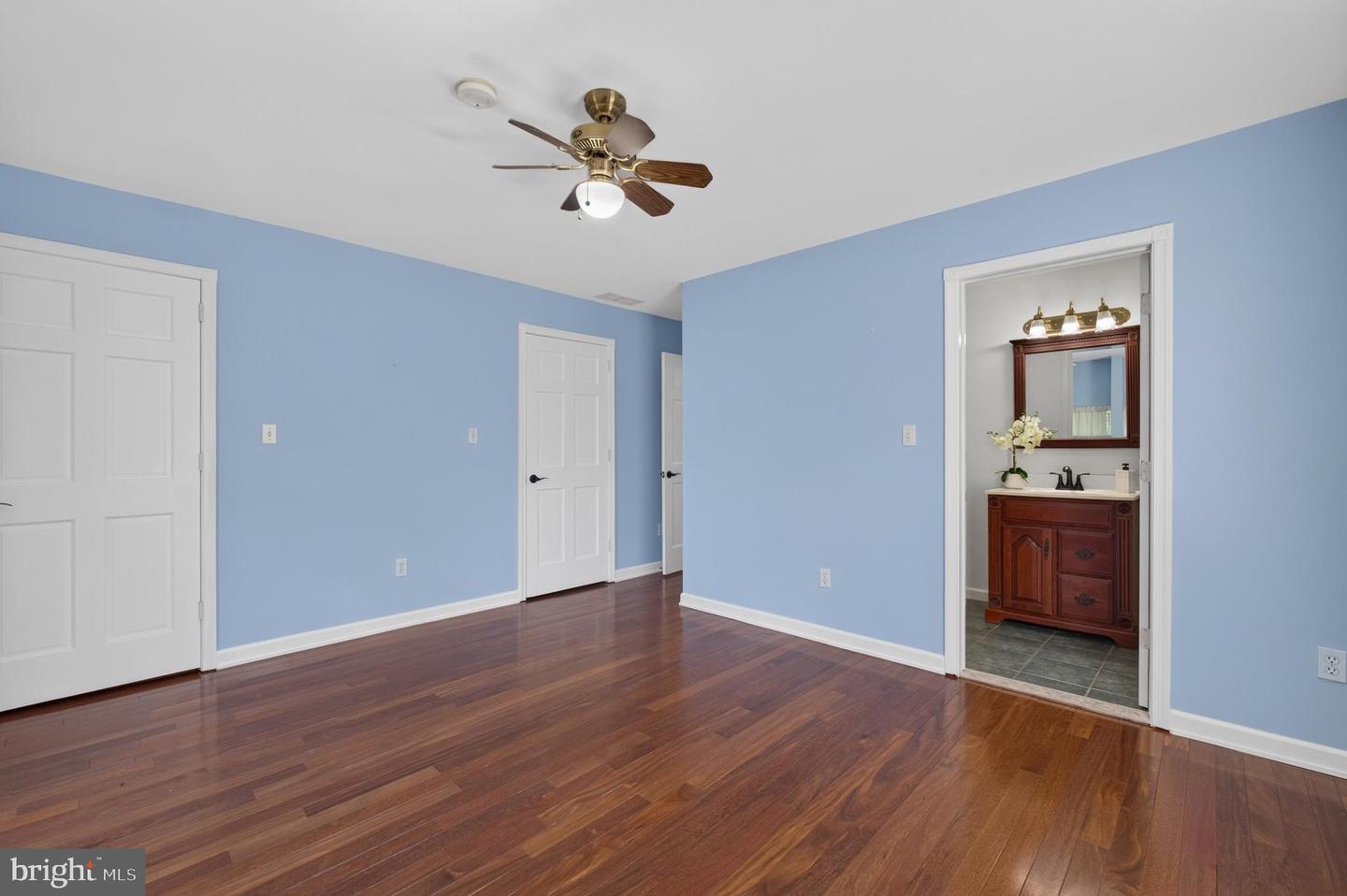 1364 College Hill Dr Property Photo 17