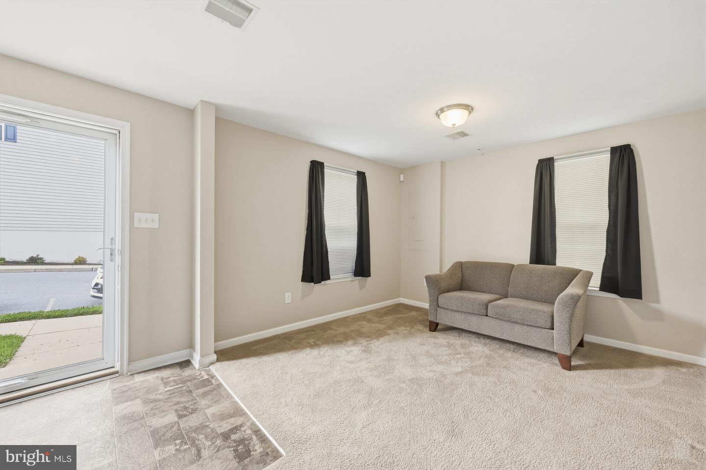 325 Schmidt Rd Property Photo 9