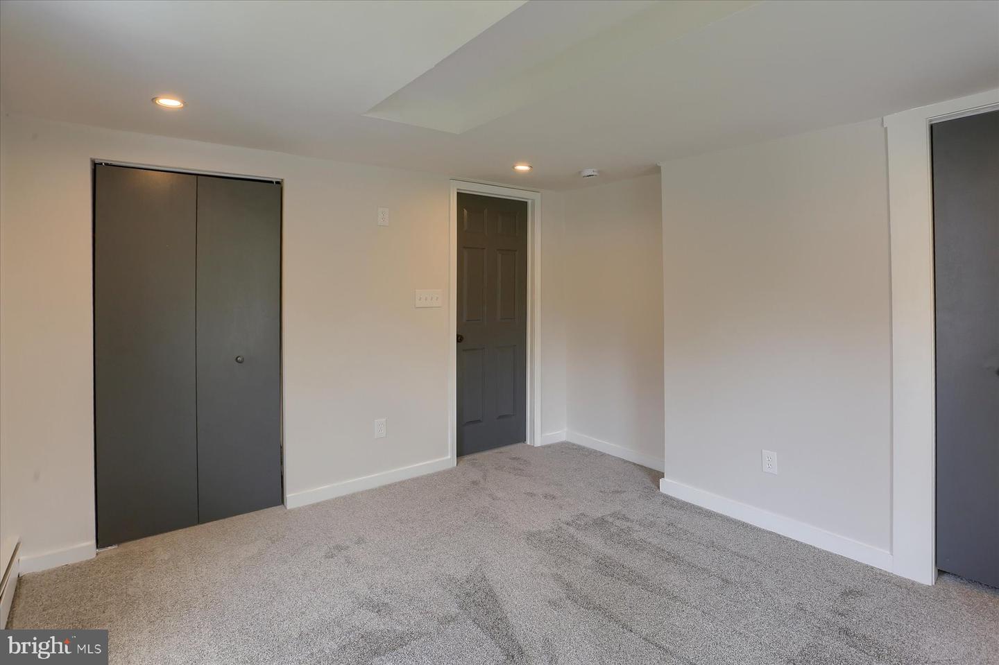 907 George St Property Photo 23