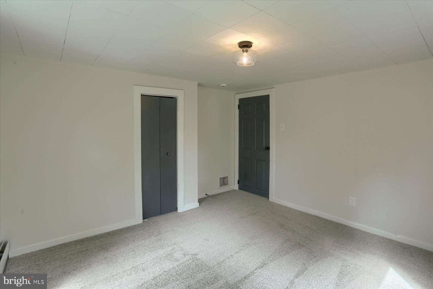 907 George St Property Photo 25