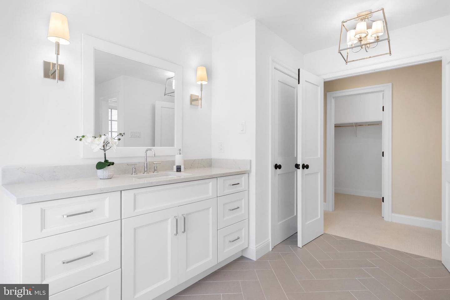 The Warren Millstone Cir Property Photo 33