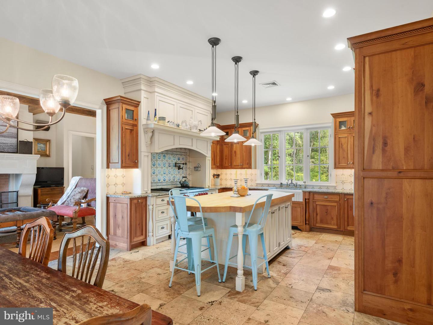 948 Drovers Ln Property Photo 35