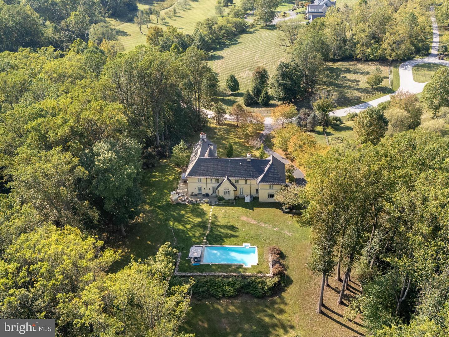 948 Drovers Ln Property Photo 81