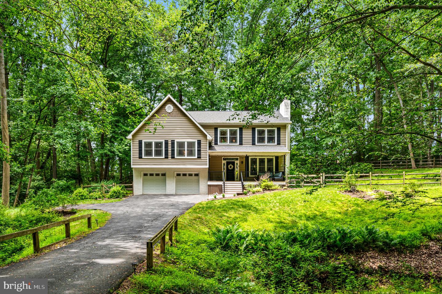 206 FOX RUN LN